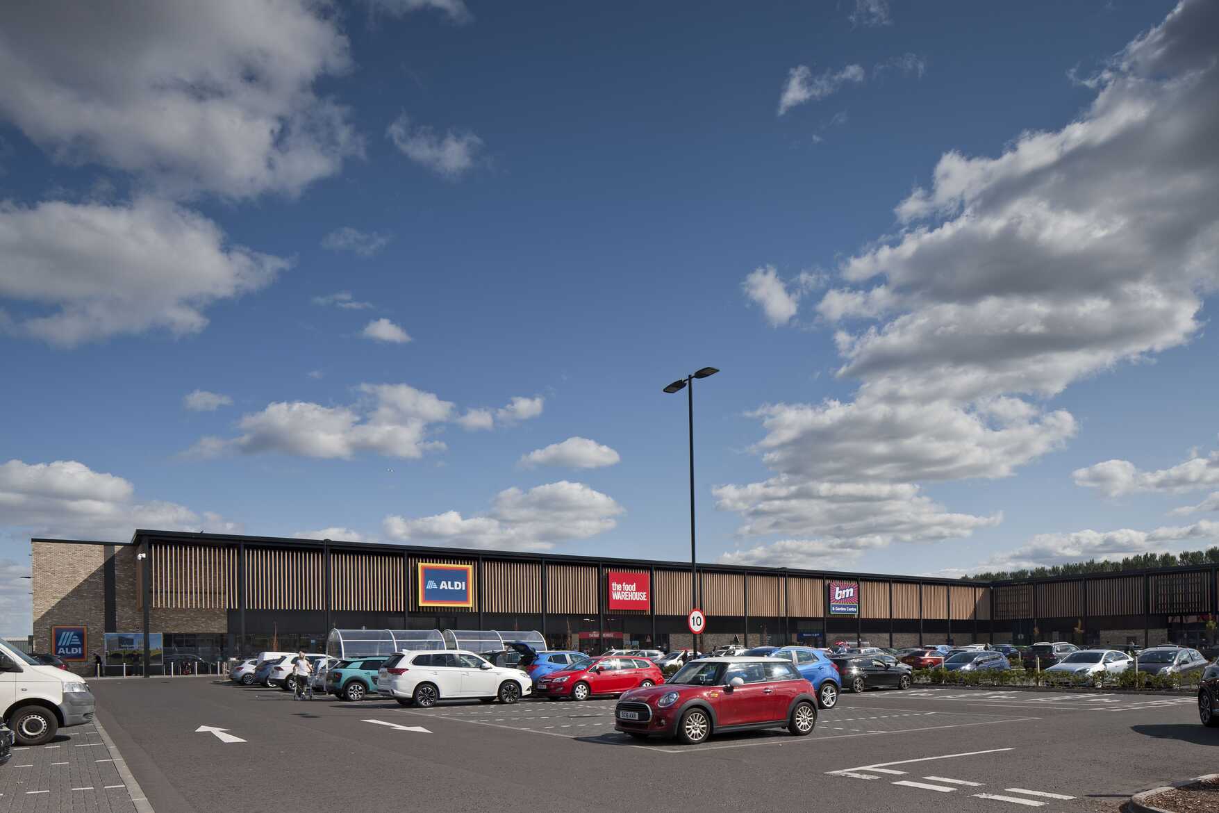 Crown St Retail Park, Glasgow